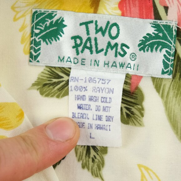 Two Palms Mens Hawaiian Shirt Large Rayon Button Up White Tropical Vacation - Picture 3 of 5
